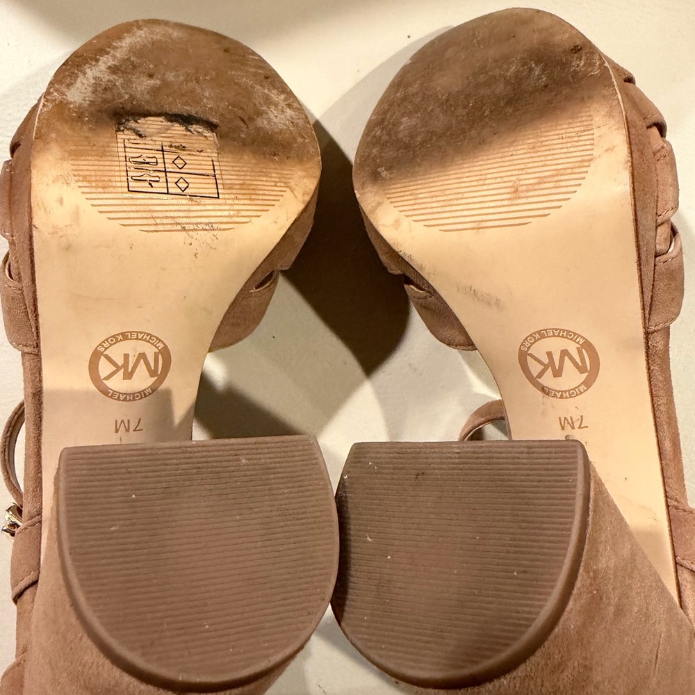 MICHAEL Michael Kors Beige Crisscross Heels - Picture 10 of 11